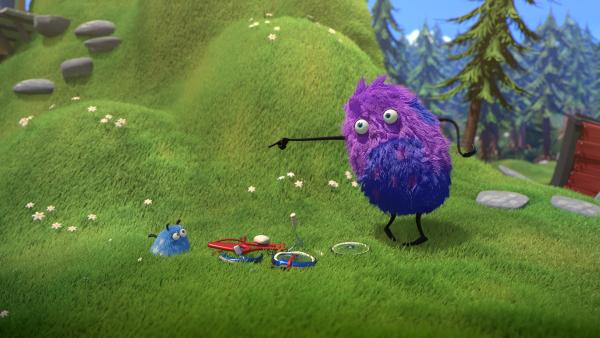 Bild 1 von 3: Immer mehr Dinge gehen plötzlich kaputt. Ob das kleine Wesen etwas damit zu tun hat?