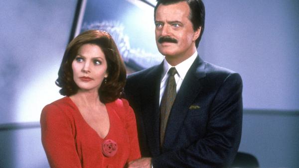 Bild 1 von 6: Jane Spencer (Priscilla Presley) und Quentin Hapsburg (Robert Goulet)