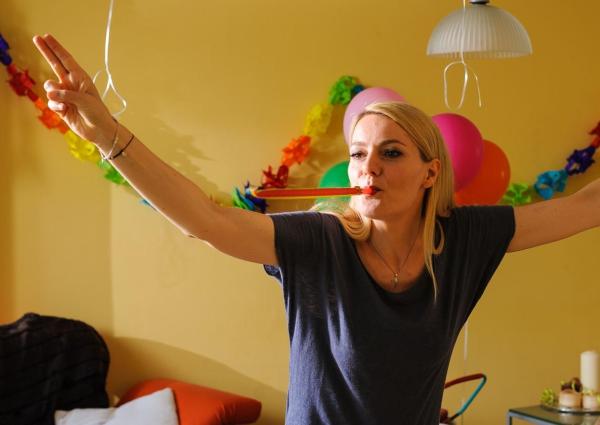 Bild 1 von 20: (2. Staffel) - In \