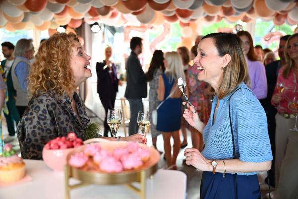 Bild 1 von 25: Annette Frier (Annette Frier, l.); Nadja Becker (Nadja Becker, r.)