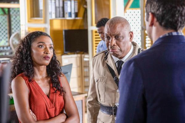 Bild 1 von 29: Im Bild: Sara Martins (Det. Serg. Camille Bordey), Don Warrington (Comm. Selwyn Patterson).