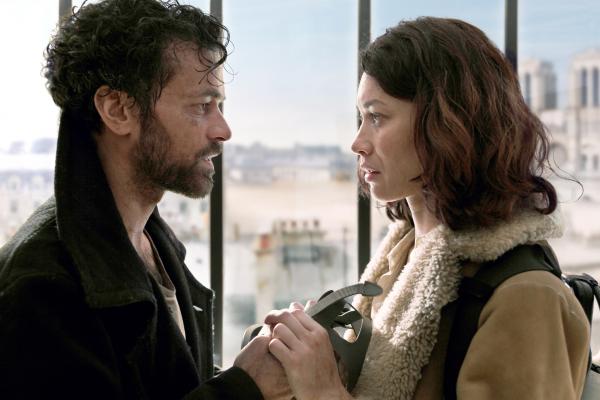 Bild 1 von 1: Mathieu (Romain Duris, l.) und Anna (Olga Kurylenko, r.) sind für ihre Tochter Sarah zu allem bereit.