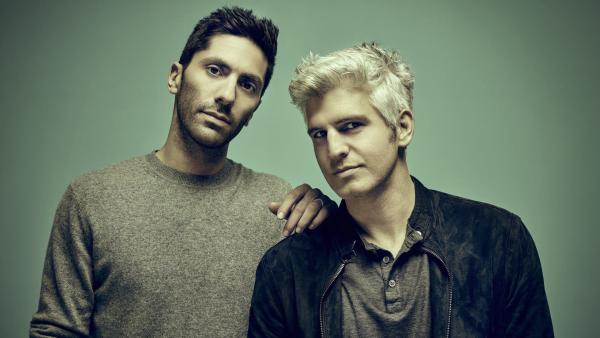 Bild 1 von 1: Nev und Max