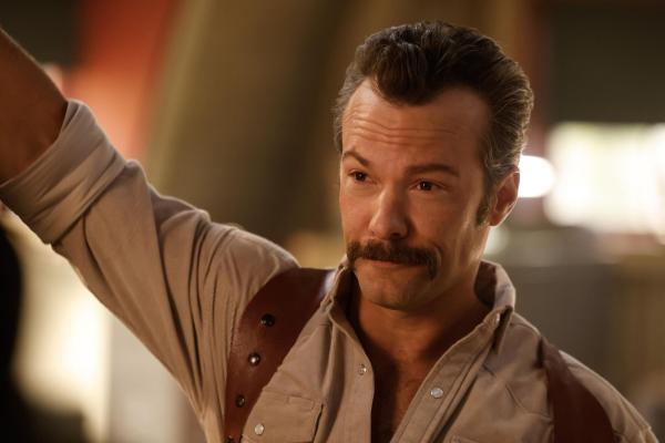 Bild 1 von 19: Special Agent Mike Franks (Kyle Schmid)