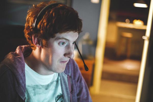 Bild 1 von 7: Nicky (Will Merrick)