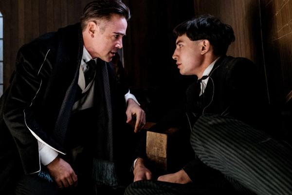 Bild 1 von 8: (L-r) COLIN FARRELL as Graves and EZRA MILLER as Credence in Warner Bros. Pictures' fantasy adventure \