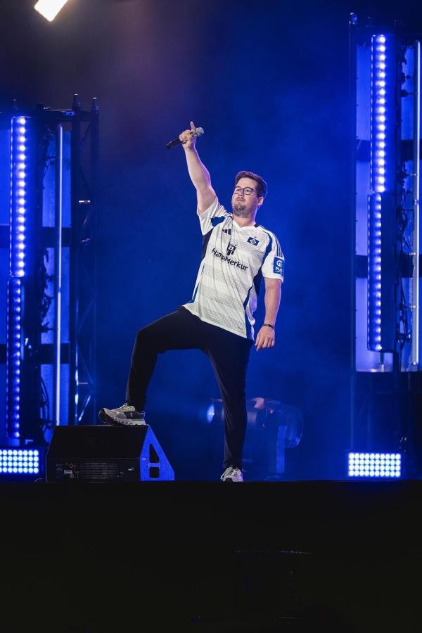 Bild 1 von 3: Chris Tall