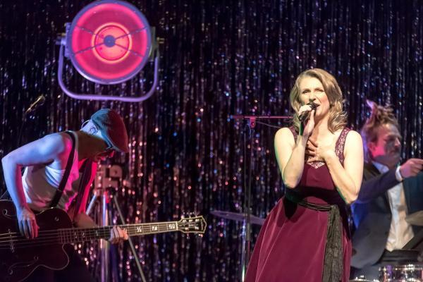 Bild 1 von 8: Im Bild: Birgit Denk & die Novaks.