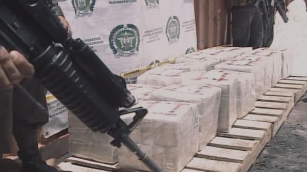 Bild 1 von 4: Immer wieder können Drogenermittler Kokain beschlagnahmen. Aber die Jagd nach den Hintermännern ist kompliziert.