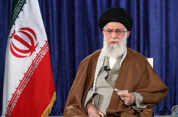 Bild 1 von 3: Ali Khamenei hat einen klaren Plan für den Iran, ein islamisch geprägter Gottesstaat - und er lässt ihn mit brutaler Härte durchsetzen.