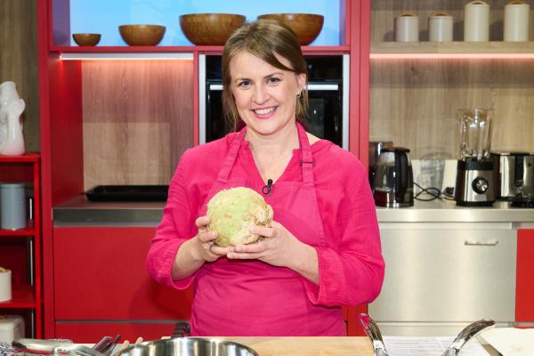 Bild 1 von 13: Kandidatin Olga Held