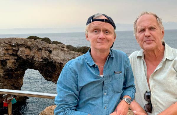 Bild 1 von 1: Als Schauspieler hat er genug geknechtet, jetzt möchte er einfach mal wie der Ochse vorm Berg stehen und das Leben genießen. Uwe Ochsenknecht zeigt Pierre M. Krause sein Mallorca: Der Film \
