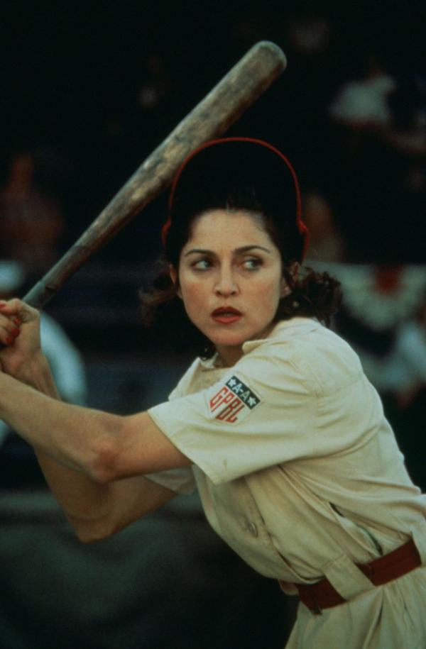 Bild 1 von 6: Mae Mordabito (Madonna)