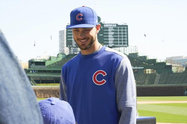 Bild 1 von 22: Kris Bryant as Kris Bryant -- (Photo by: Elizabeth Morris/NBC)