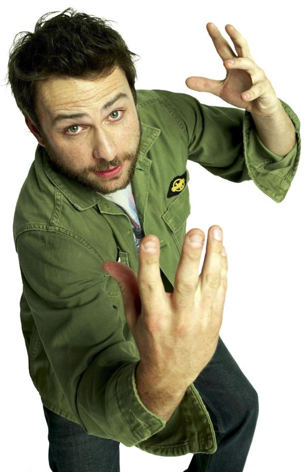 Bild 1 von 22: (4. Staffel) - Charlie Kelly (Charlie Day) legt auf Hygiene keinen besonderen Wert legt, ist stets pleite und verbringt viel Zeit mit Schnüffeln ...