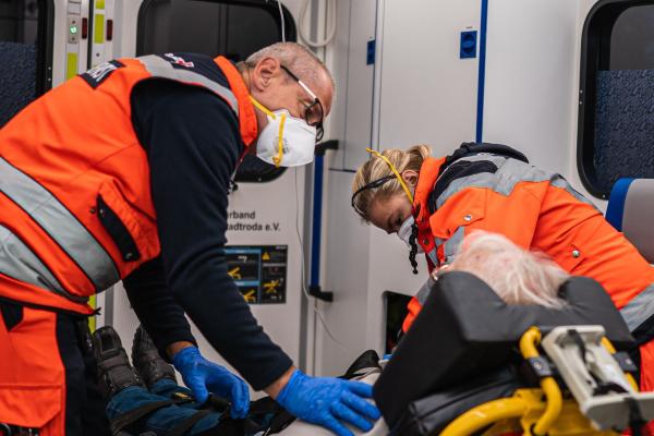 Bild 1 von 51: Petro (l.); Sindy (r.) aus Jena