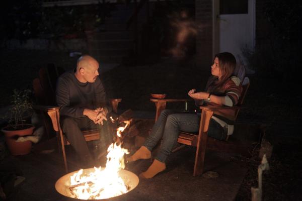 Bild 1 von 7: Ray Shoesmith (Scott Ryan, l.); Ally (Brooke Satchwell, r.)