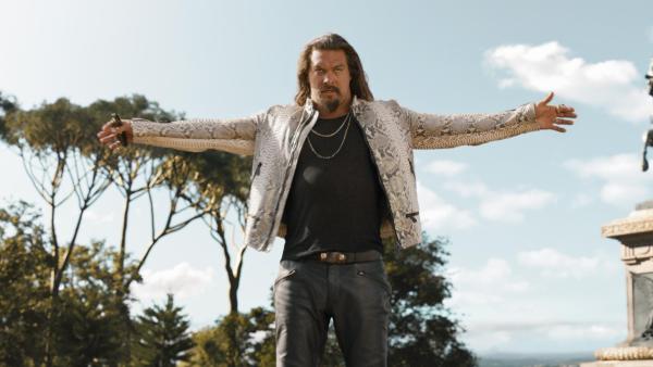 Bild 1 von 9: Dante Reyes (Jason Momoa)