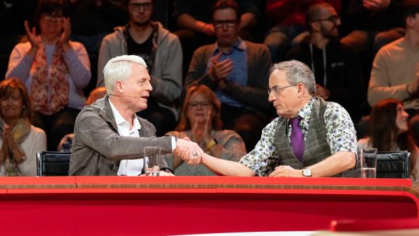Bild 1 von 7: Guido Cantz (li.) und Wigald Boning