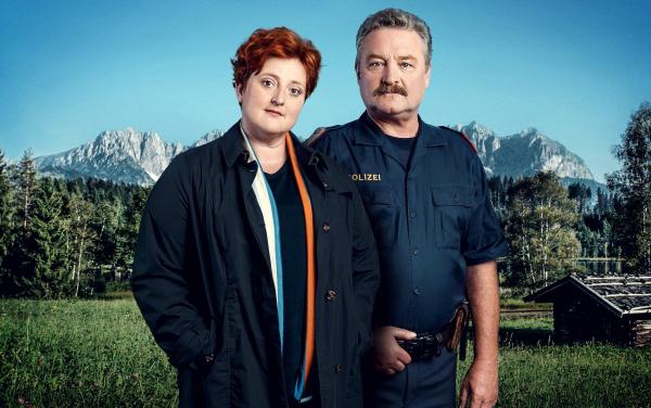Bild 1 von 14: Im Bild: Veronika Polly (Dr. Stefanie Löcker), Ferry Öllinger (Kroisleitner).