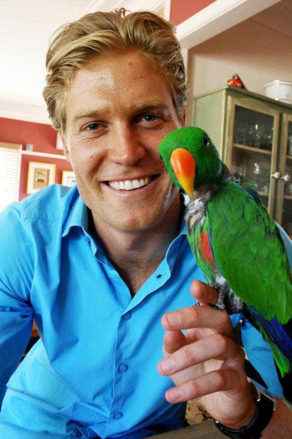 Bild 1 von 12: Nicht nur Hunde und Katzen gehören zu den Patienten des charmanten Tierarztes Dr. Chris Brown ...