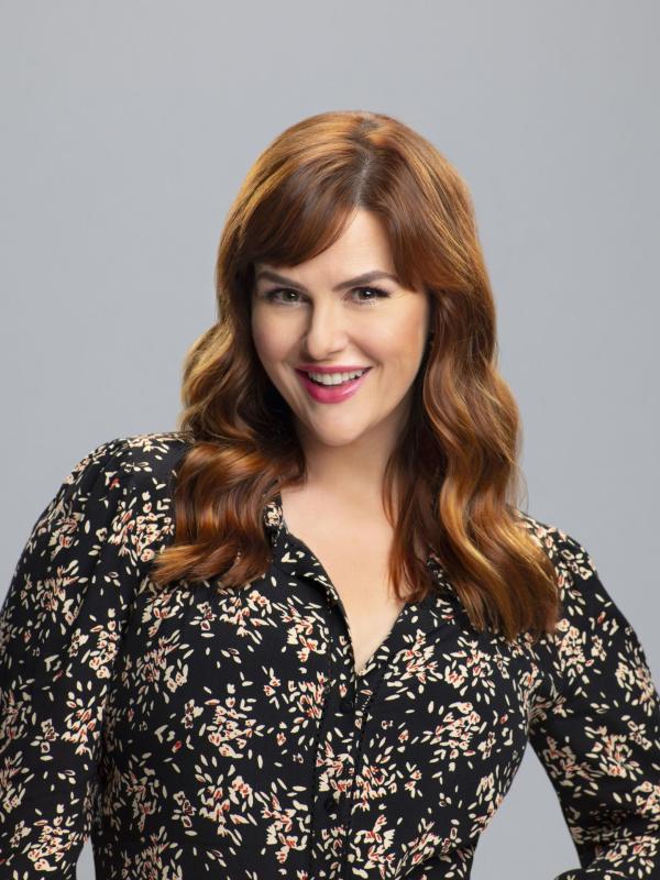 Bild 1 von 7: (2. Staffel) - Julia (Sara Rue)