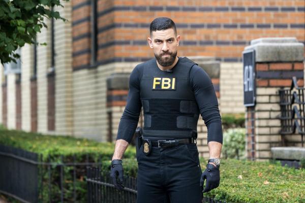 Bild 1 von 9: Special Agent Omar Adom 'OA' Zidan (Zeeko Zaki)