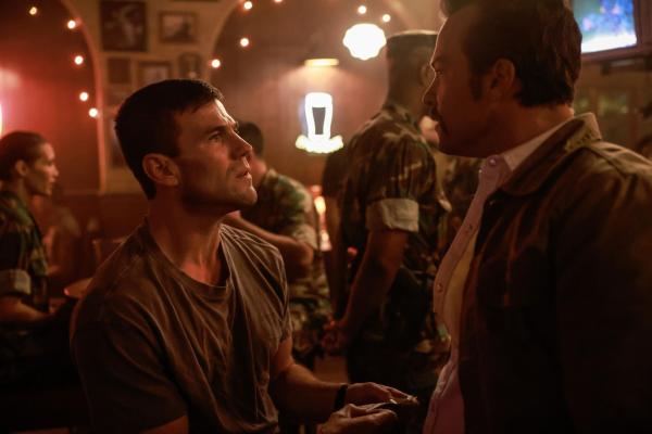Bild 1 von 18: Special Agent Leroy Jethro Gibbs (Austin Stowell, l.); Special Agent Mike Franks (Kyle Schmid, r.)
