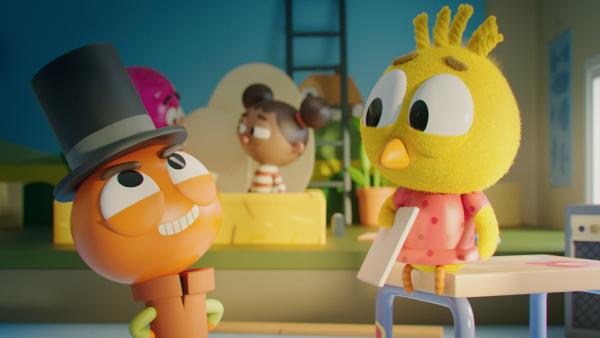 Bild 1 von 2: Eifrig proben Heinz (vorne links) und Karla (vorne rechts.) sowie Strike (hinten links) und Alex (hinten rechts) paarweise ihre Texte für das Theaterstück.
© ZDF/2023 DR, Sparre Production, GODO Films - Honorarfreie Verwendung gemäß AGB im engen inhaltlichen redaktionellen Zusammenhang mit genannter Sendung bei Nennung \