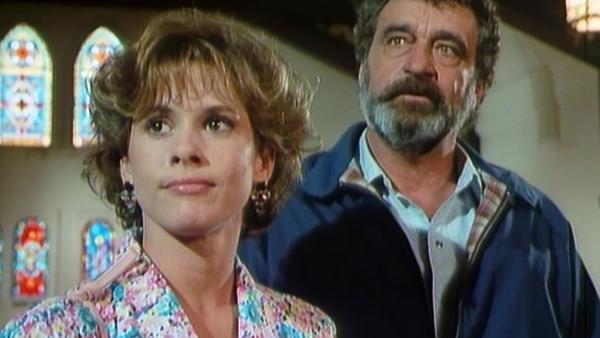 Bild 1 von 1: Das Glück kommt in die Jahre: Trish (Anne Marie Howard) und Mark (Victor French)