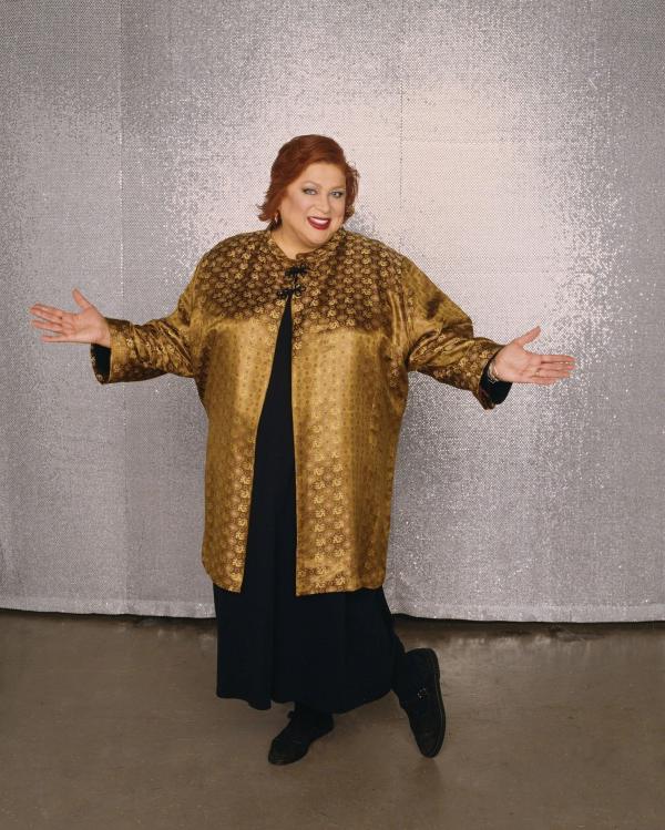 Bild 1 von 23: (3. Staffel) - Sorgt immer für gute Stimmung in Stars Hollow: Miss Patty (Liz Torres) ...