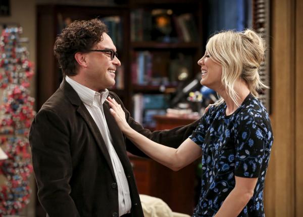 Bild 1 von 10: Leonard Hofstadter (Johnny Galecki, l.); Penny (Kaley Cuoco, r.)