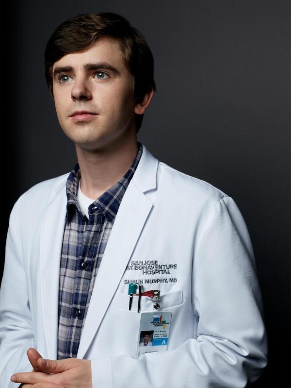Bild 1 von 40: Im Bild: Freddie Highmore (Dr. Shaun Murphy).