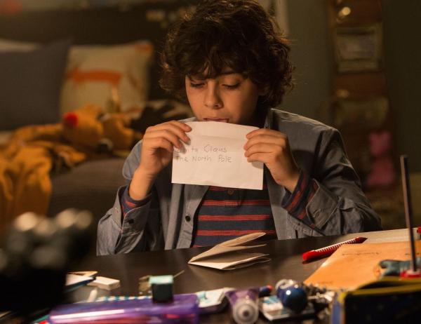 Bild 1 von 6: Max (Emjay Anthony)