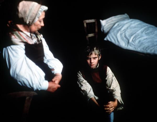 Bild 1 von 9: Im Bild: Herta Böhm, Harald Gauster (Peter, re.).