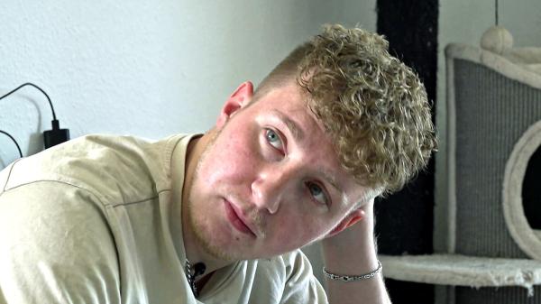 Bild 1 von 3: Jonas hatte gesundheitliche Beschwerden und ließ sich untersuchen. Bis auf ein Leberproblem ist er gesund, die Ursache bleibt jedoch unklar.