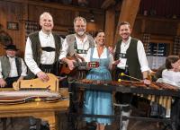 Wirtshausmusikanten beim Hirzinger