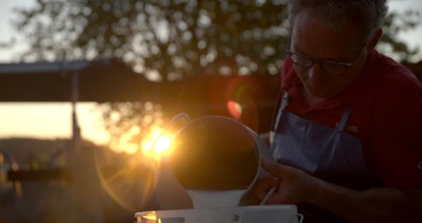Bild 1 von 7: Wenn sich der tiefblaue Himmel über Kärntens Süden wölbt, glitzert der Faaker See, der zurecht als \
