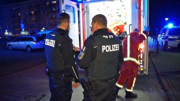 Bild 1 von 3: Bei jeder Auseinandersetzung mit Kriminellen müssen sich die Polizisten auf ihr Bauchgefühl verlassen.