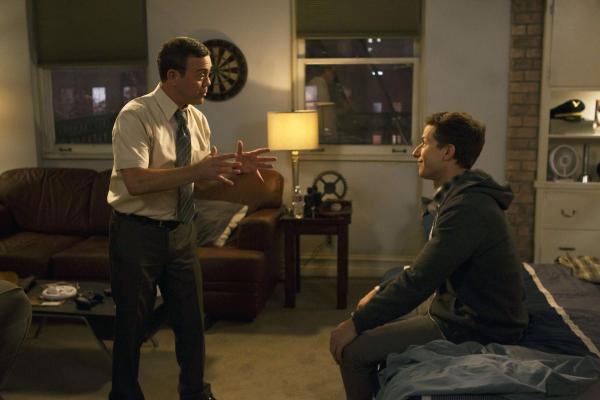 Bild 1 von 8: Charles Boyle (Joe Lo Truglio, l.); Jake Peralta (Andy Samberg, r.)