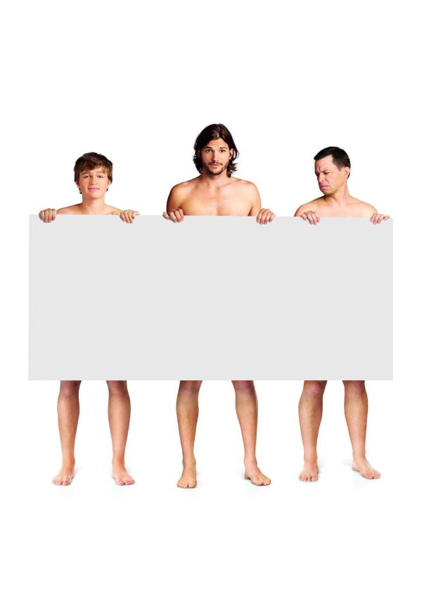 Bild 1 von 22: (9. Staffel) - Alles wird enthüllt: Walden (Ashton Kutcher, M.), Alan (Jon Cryer, r.) und Jake Harper (August T. Jones, l.) ...