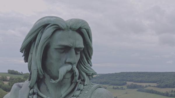 Bild 1 von 4: Vercingetorix, der Häuptling der Arverner unterliegt Cäsar schließlich in Alesia. Dennoch wird er später zu einem nationalen Mythos in Frankreich.