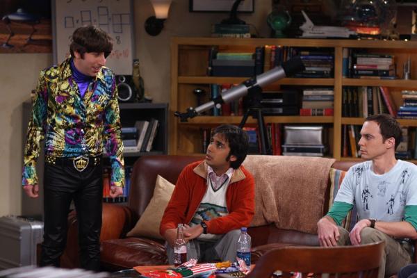 Bild 1 von 59: Während Sheldon (Jim Parsons, r.) und Raj (Kunal Nayyar, M.) eine erschwerte Version von \