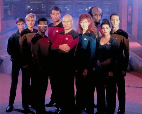 Bild 1 von 16: Star Trek The Next Generation Gallery, Raumschiff Enterprise Das n?chste Jahrhundert  Patrick Stewart (Captain Picard), an his crew