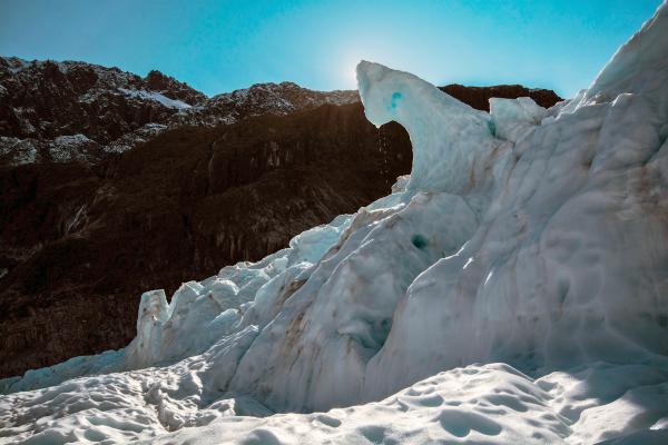 Bild 1 von 7: Über 3.000 Gletscher haben die Südlichen Alpen Neuseelands in ihrem eisigen Griff. Sie bedecken eine Fläche von über 1.000 Quadratkilometer.
