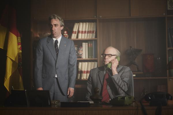 Bild 1 von 3: Ein Fall für Zwei? Na fast: Egon Krenz (Alexander Schubert) und Erich Honecker (Max Giermann) in der Sketch History.