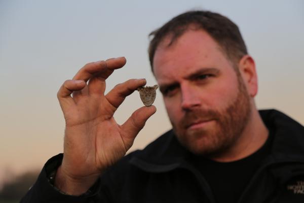 Bild 1 von 3: Josh Gates