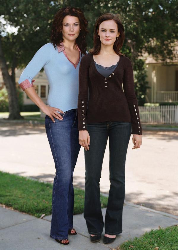 Bild 1 von 17: (Staffel 6 ) - Bisher waren Mutter Lorelai (Lauren Graham, l.) und Tochter Rory (Alexis Bledel, r.) ein unzertrennliches Team. Als Rory jedoch eröffnet, dass sie ihr Studium nicht fortführen will, kommt es zu einem fulminanten Streit ...