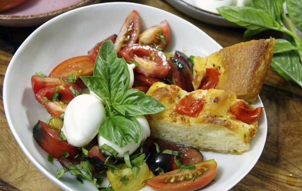 Bild 1 von 2: Das italienische Traditionsgericht Parmigiana.