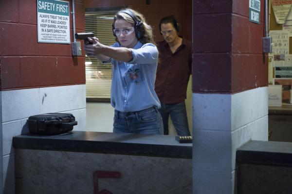 Bild 1 von 1: Julie Swagger (Shantel VanSanten)